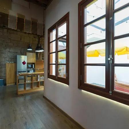 Historical Urban House In Triana Private Chill-out Apartman